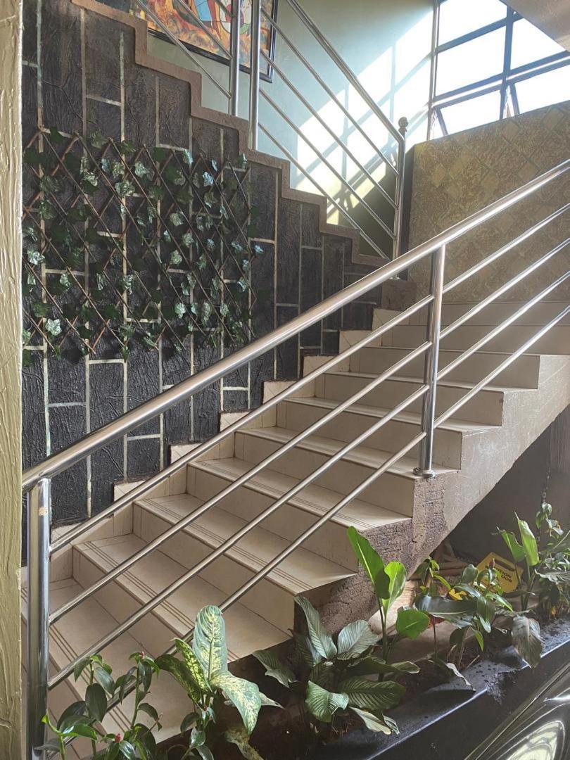 Javelin Hotel , Kampala, Uganda Tula Ngoại thất bức ảnh